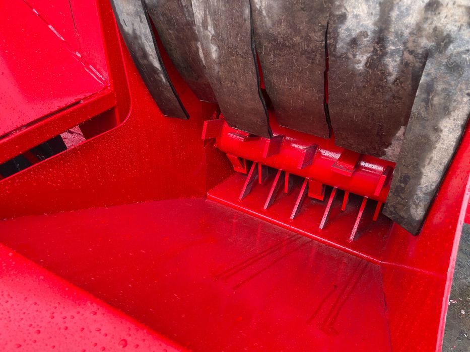 Гарбузовий комбайн 2025 NEW KARADAS TR-9001