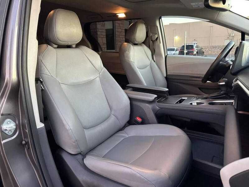 2023 Toyota Sienna