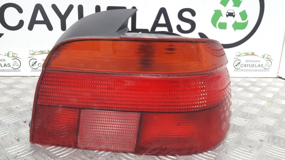 FAROLIM TRASEIRO DIREITO BMW 5 2003 -8358032