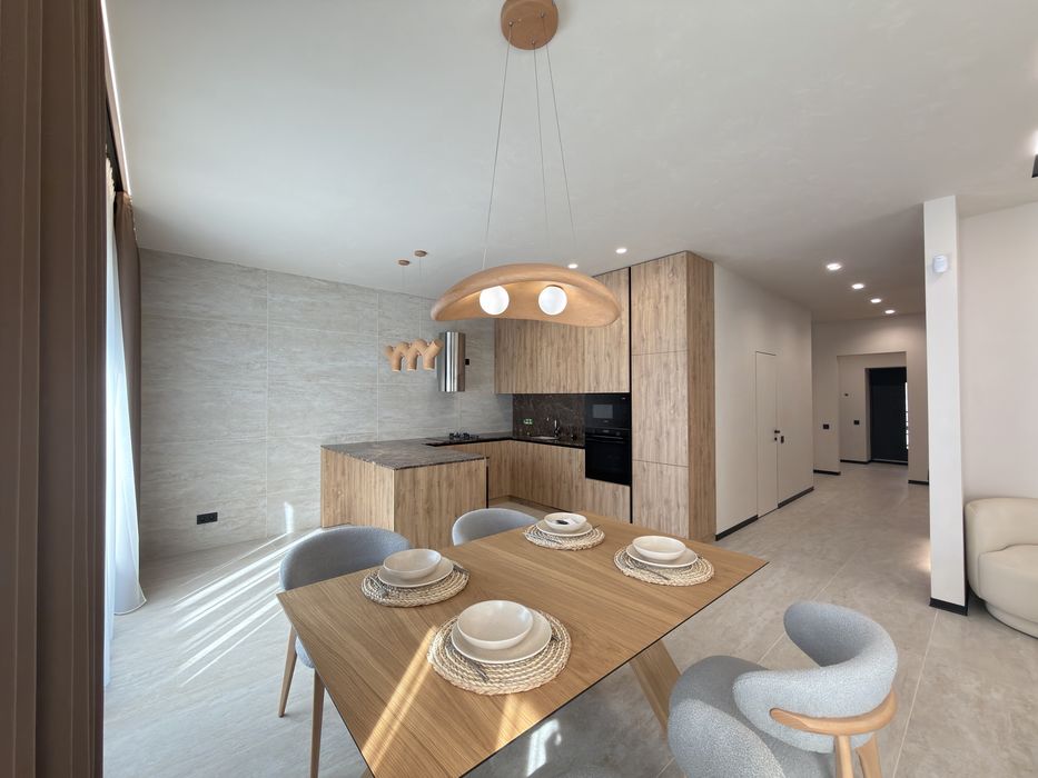 Сучасний будинок 180 м² з ремонтом, меблями та технікою | Газ | Без комісії