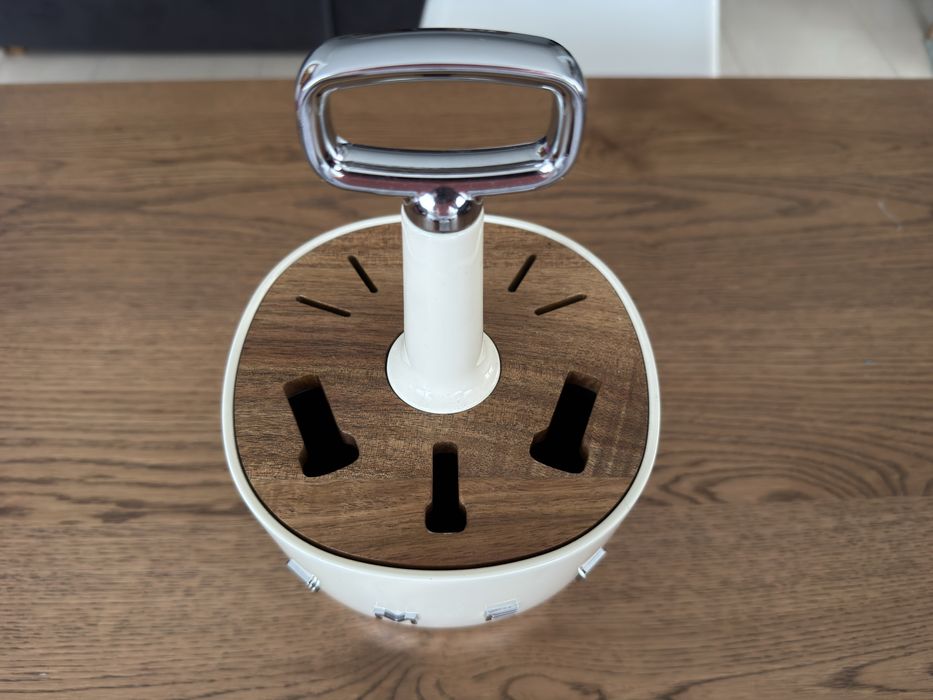 Faqueiro 6 pessoas SMEG