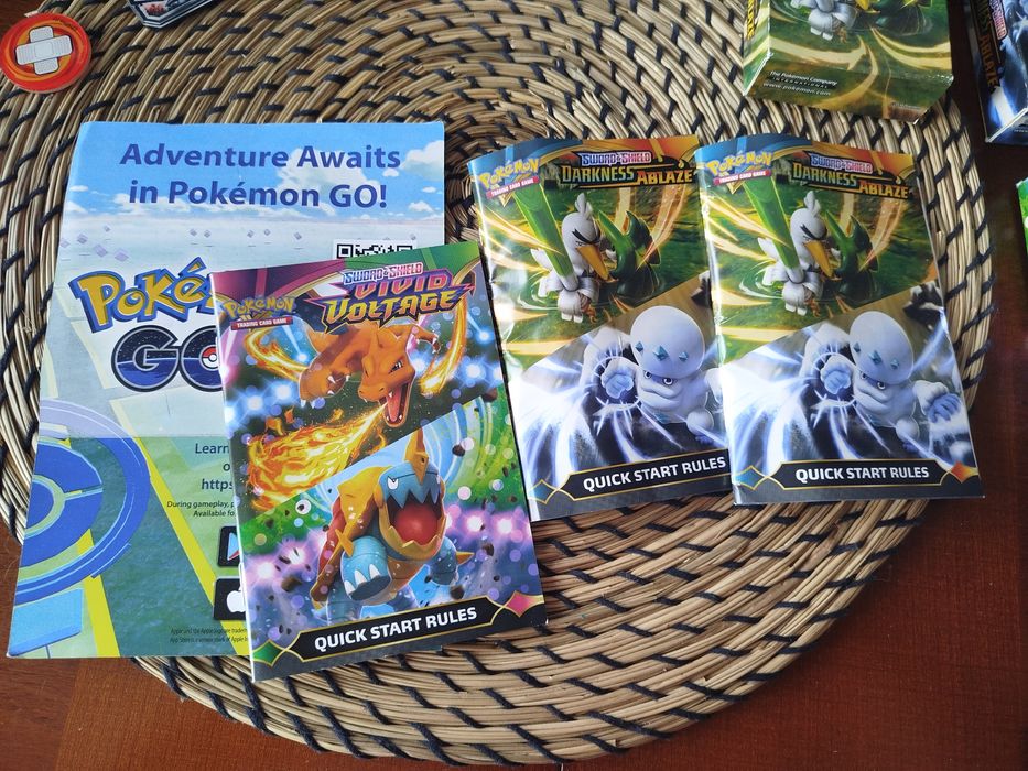 Zestaw Pokemon karty gadżety