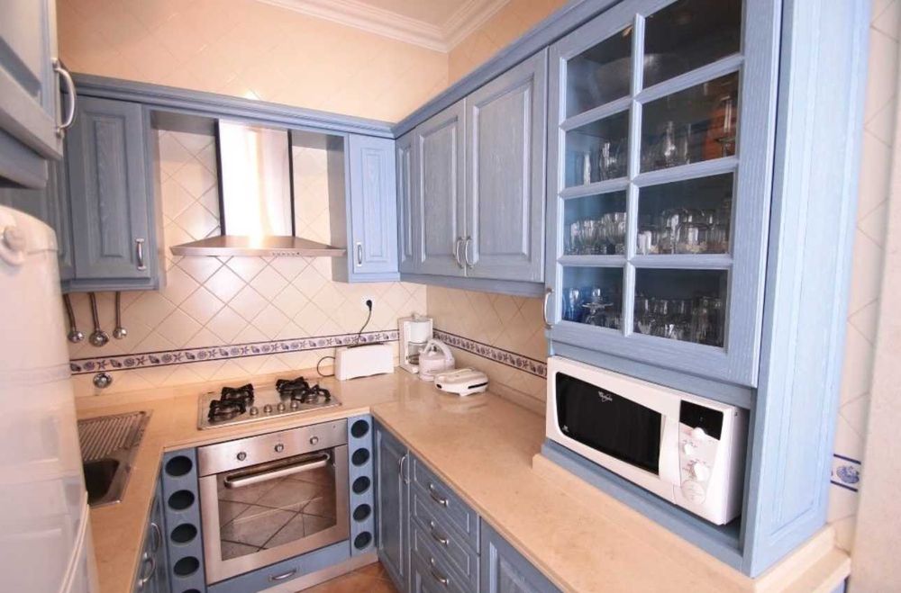 Apartamento T2 a 50 metros da praia com vista mar