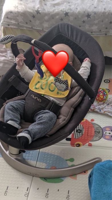 Продамо шезлонг-качалку Nuna