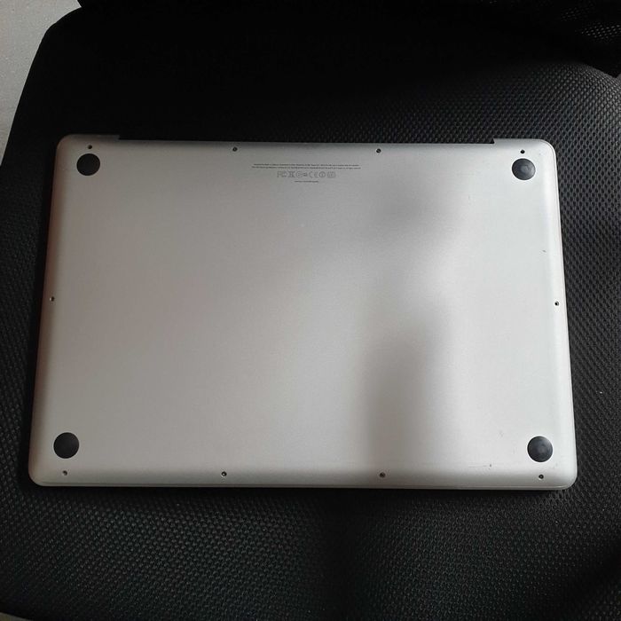 teclado macbook pro A1286 15" com a respetiva carcaça, muit bom estado64729747352195121