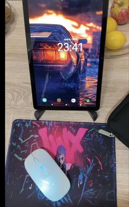 Tablet + Kit Completo (Rato LED, Capa e Suporte)
