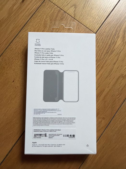 Apple iPhone 11 Pro Leather Folio