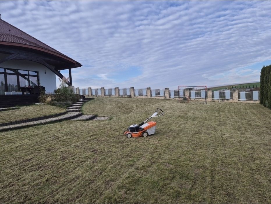 Wertykulacja Aeracja Rurkowa Piaskowanie trawnika
