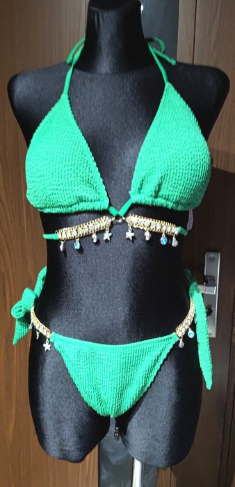 Śliczny strój kąpielowy dwuczęściowy zielony cyrkonie ozdoby rozm S