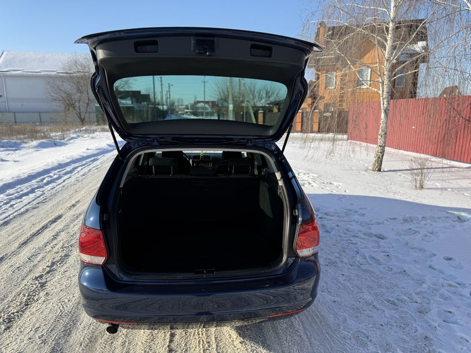 Volkswagen Golf з Німеччини вже Розмитнений