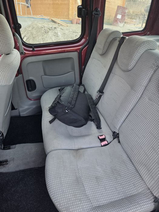 Renault Kangoo de 5 lugares