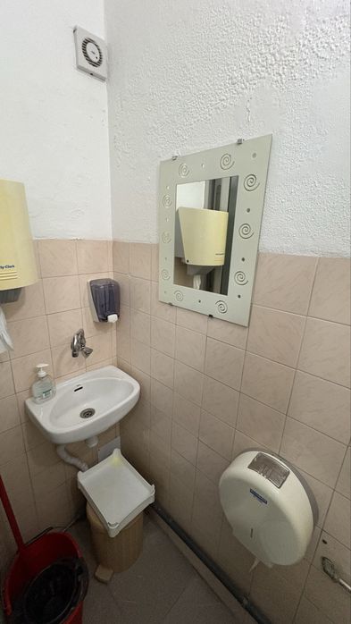 Loja 42 m2 para alugar na quinta do anjo