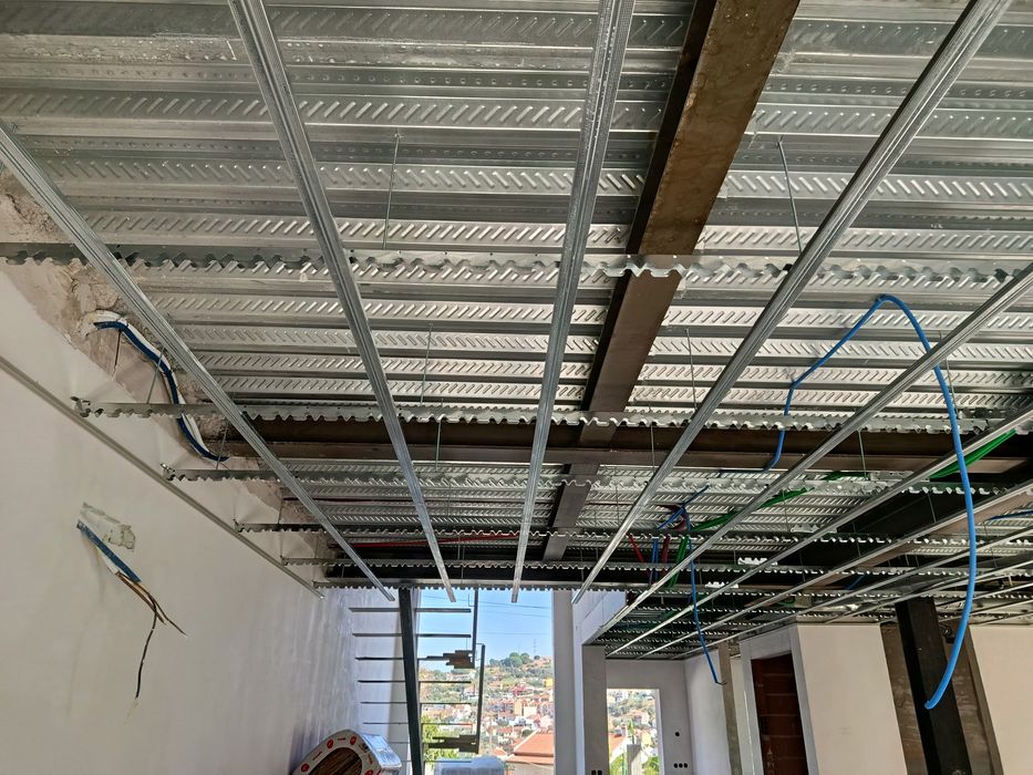 Obras e manutenção