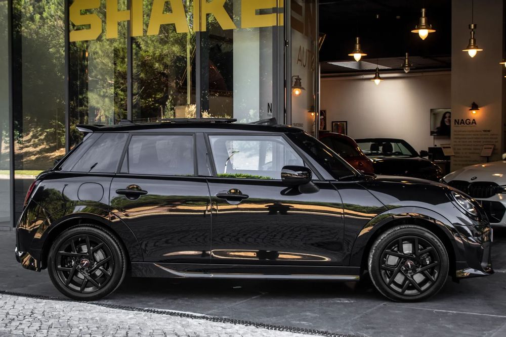 MINI 5 Portas Cooper C John Cooper Works