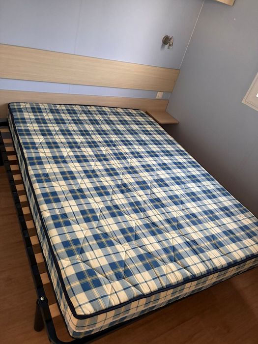 Oportunidade camas novas 140x190 e 90x190 com colchão incluído.