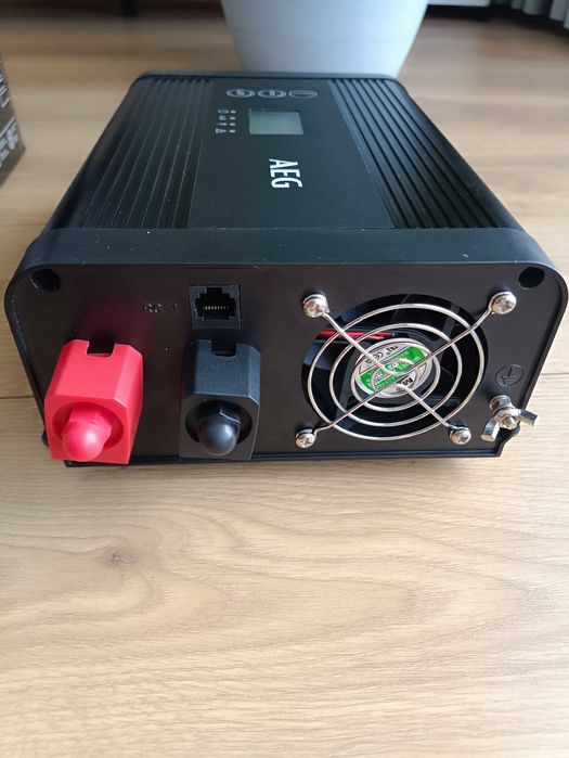 Nowa Przetwornica Aeg 10059  12V/230V 600W/1200W