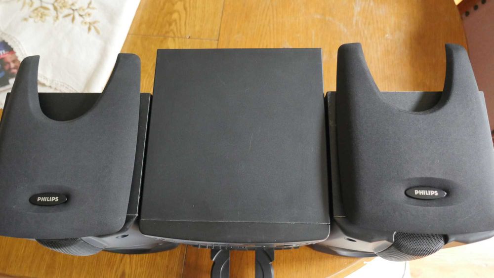 wieża stereo Philips FW26 kolumny