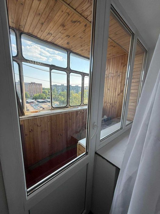 45203 Продаж 2к на Виставці , гарний стан , топ локація