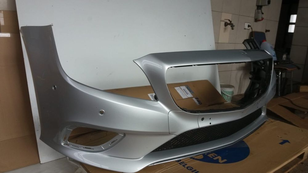 Zderzak przód MERCEDES CLS W218 lift