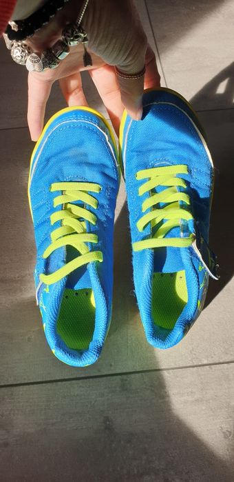 Buty halówki marki KIPSTA (Decathlon) Roz. 28