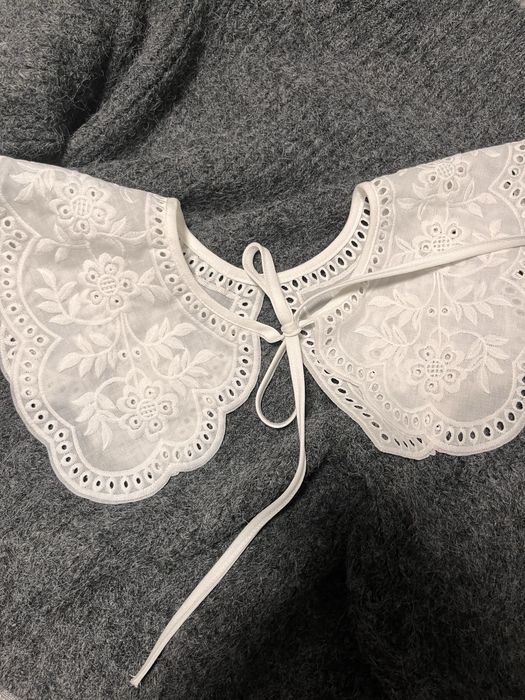 Білий мережевний комірець