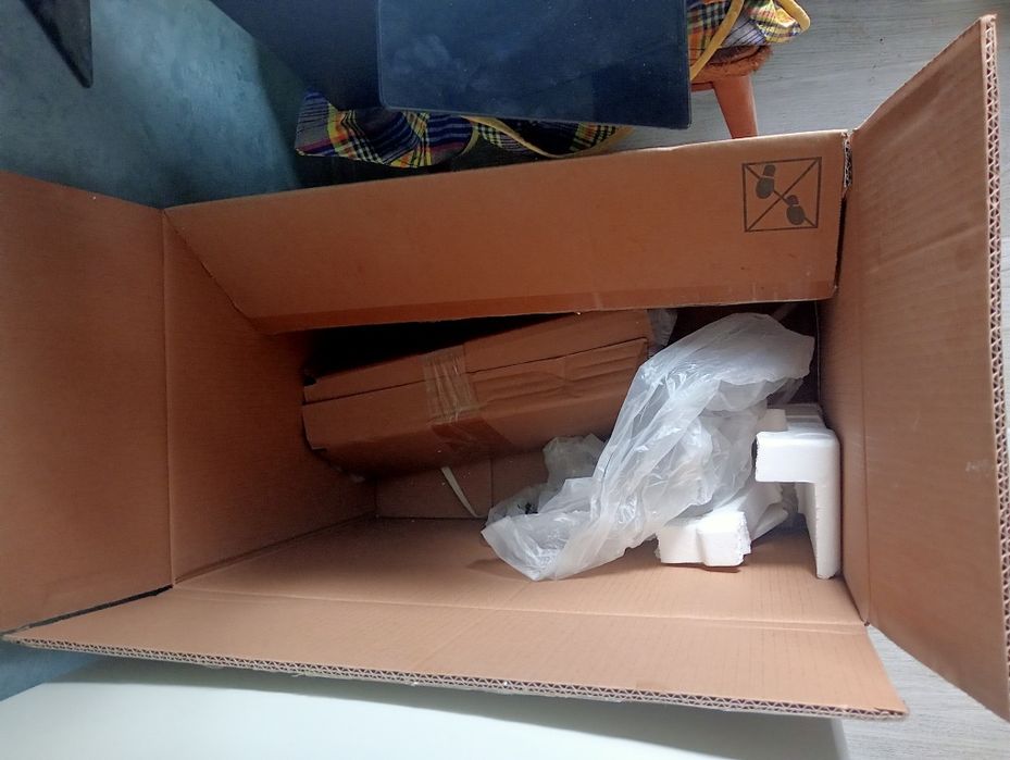 Продам вытяжку Интерлайн