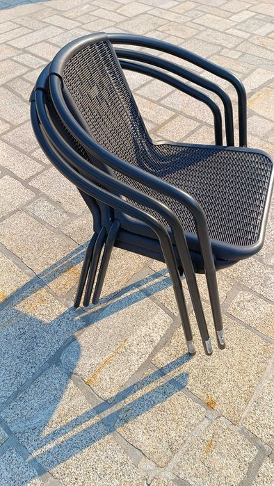 Mesas e cadeiras de jardim