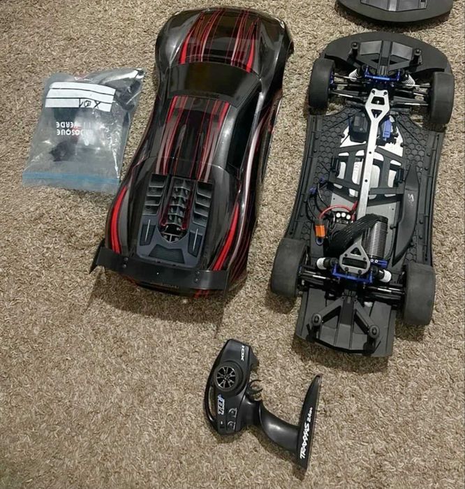 Traxxas Xo-1 com acessórios
