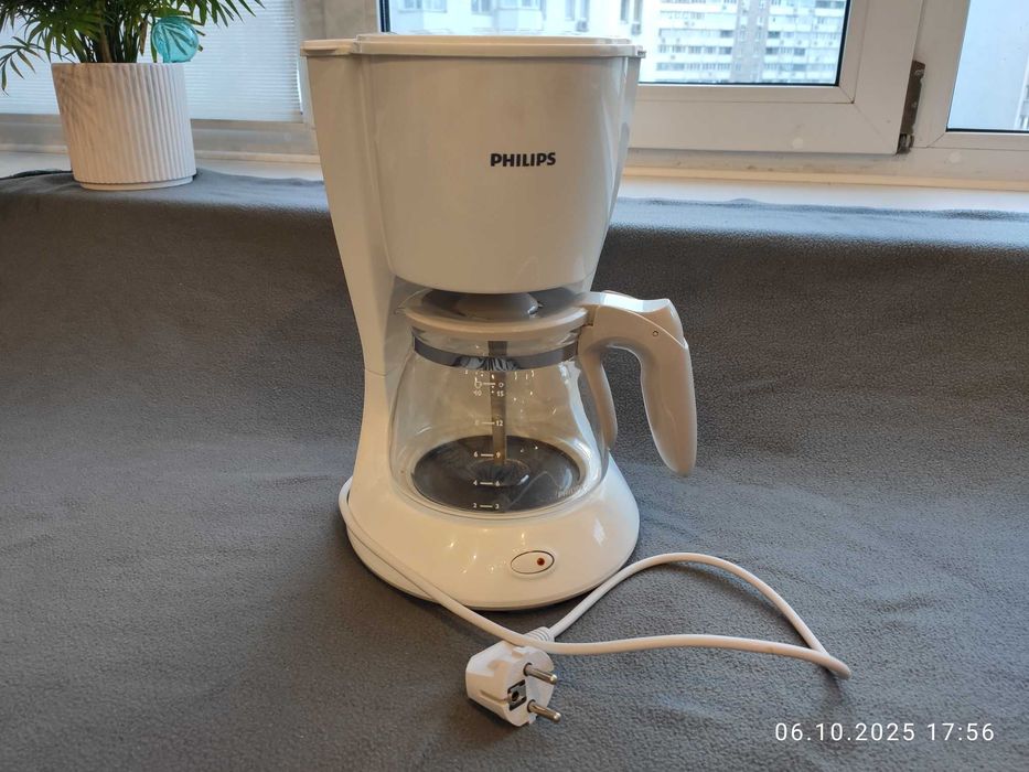 Кавоварка крапельна Philips HD7461/00 / Бежева, біла
