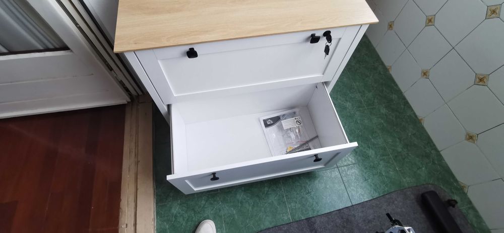 Armário novo acabado de montar