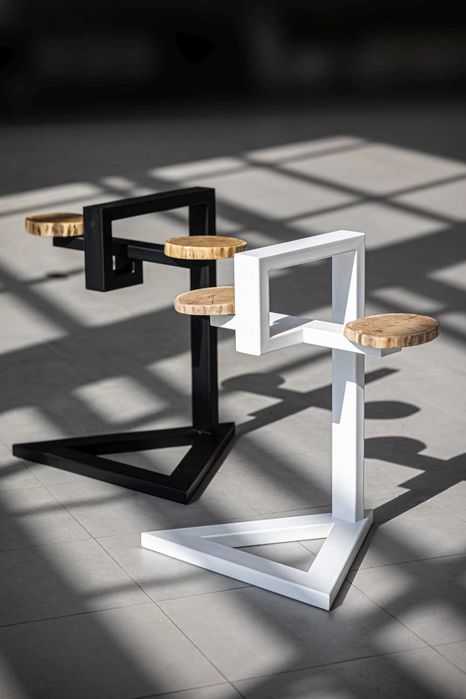 Loft dębowy kwietnik