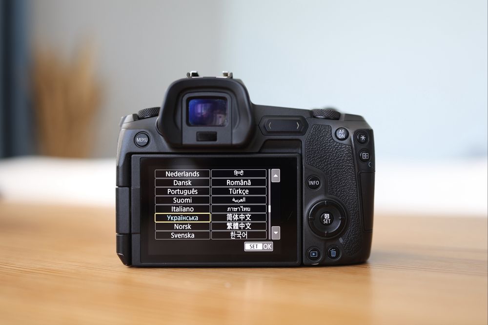 Canon EOS R ジャンク品 canon eos r - купити цифрові фотокамери - Ціна на OLX.ua
