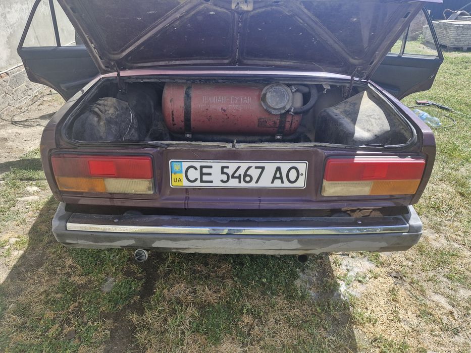 ВАЗ 2107 . Газ вписаний.