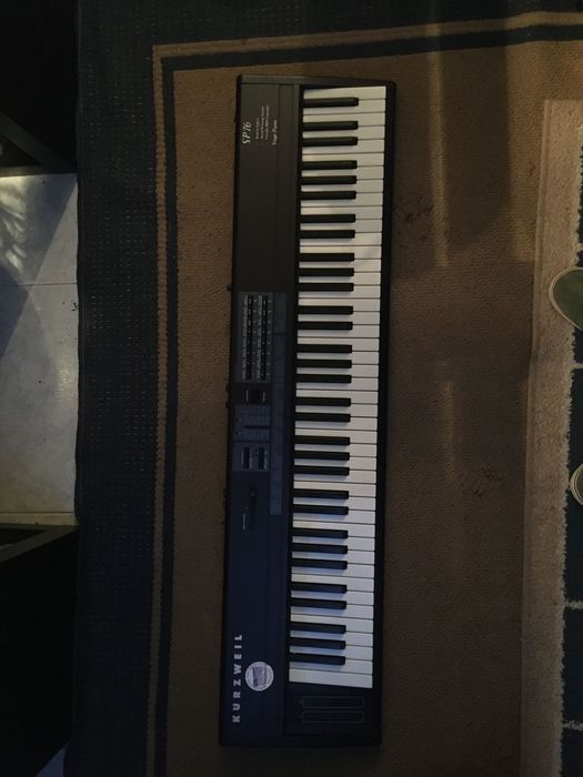 Kurzweill sp 76 com pedal sustain