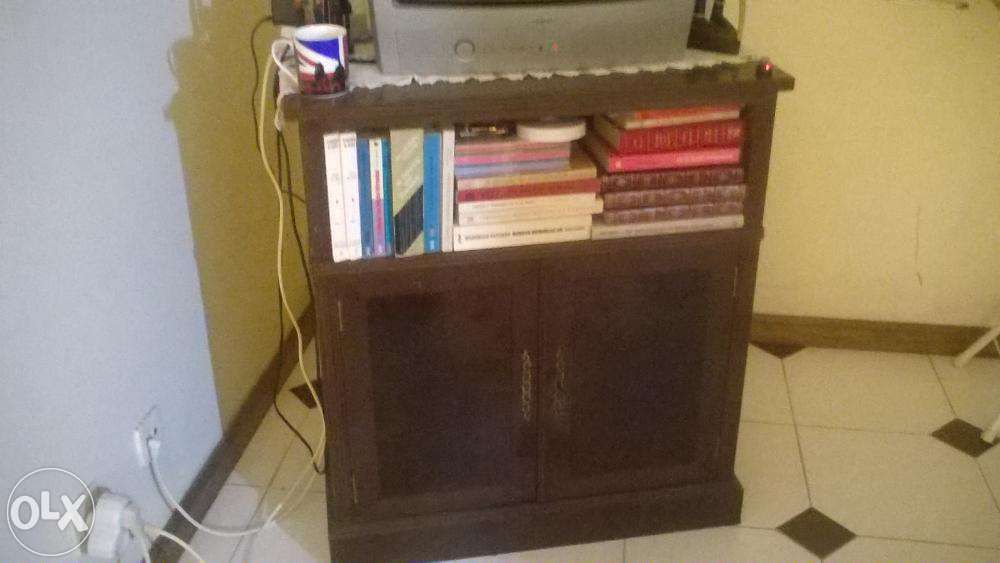 Móvel televisão usado