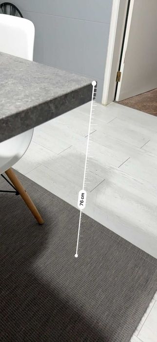 Mesa de Jantar Moderna – Excelente Estado