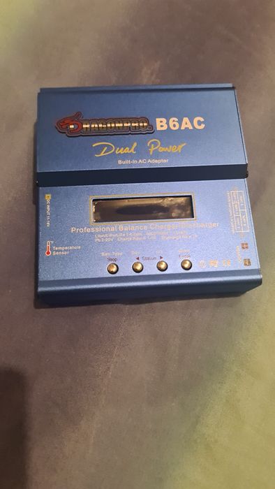 Carregador de baterias