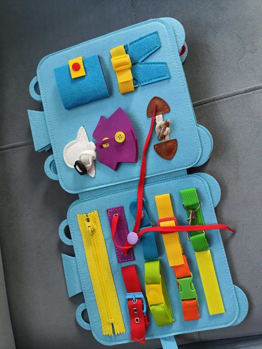 książeczka manipulacyjna/ sensoryczna