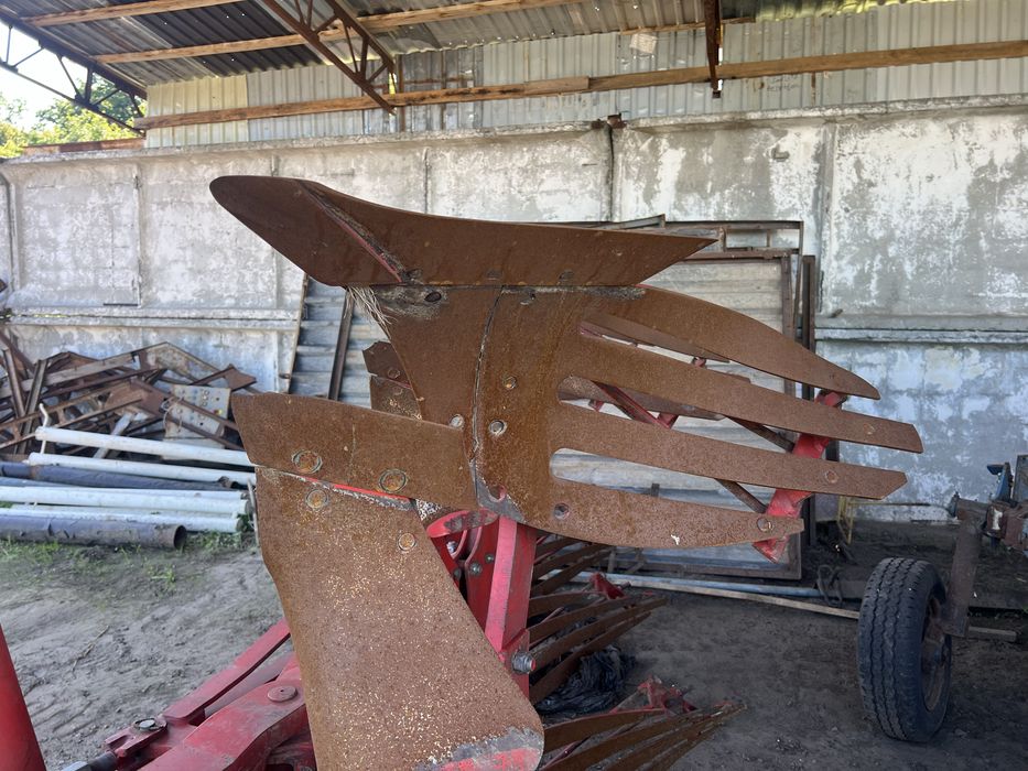 Плуг оптікон 4 корпуса