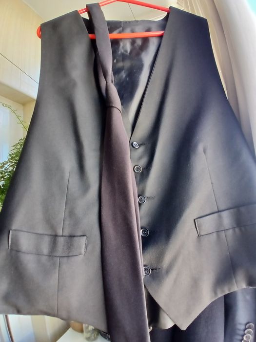 *Traje Académico - Tamanho 56   Como Novo*
*Atenção: Não inclui calças*