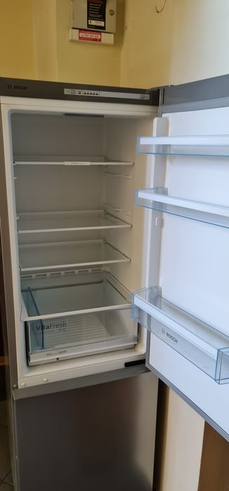 Lodówka bosch. Uszkodzona.
