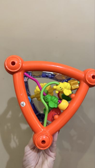 Дитяча іграшка розвиваючий трикутник