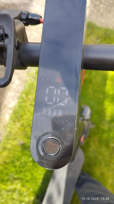 Продам електро самокат crosser e9 premium