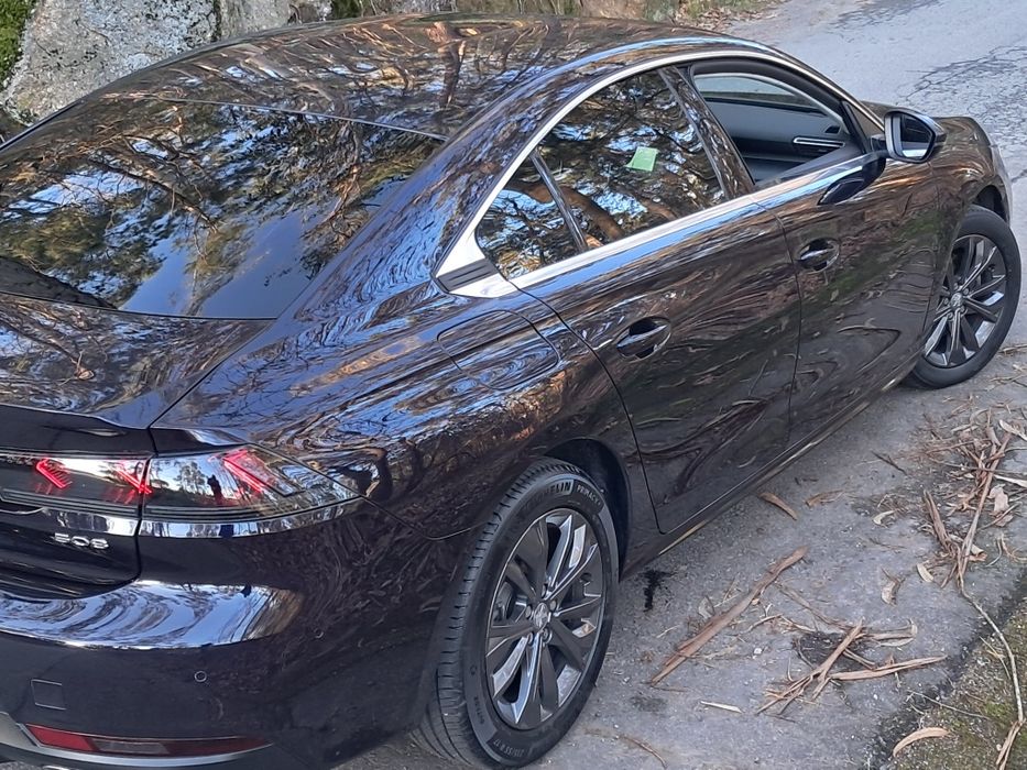 Peugeot 508 carro