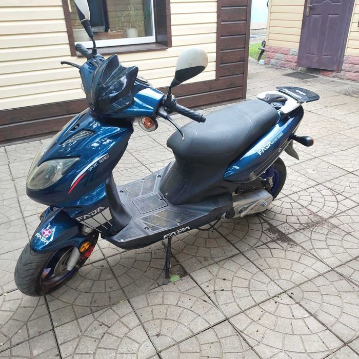 Скутер KEEWAY F-ACT в хорошем состоянии со шлемом