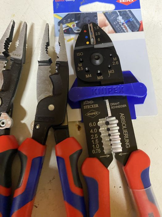 Knipex szczypce uniwersalne elektryczne