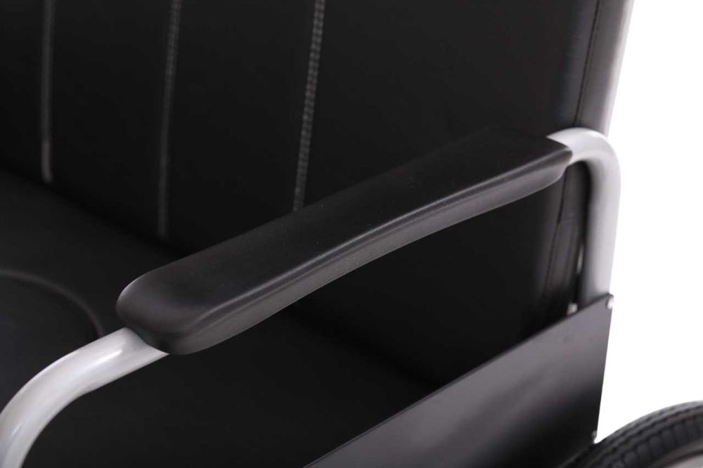 Інвалідна коляска з туалетом особливо широка посилена MED1-KY607-70