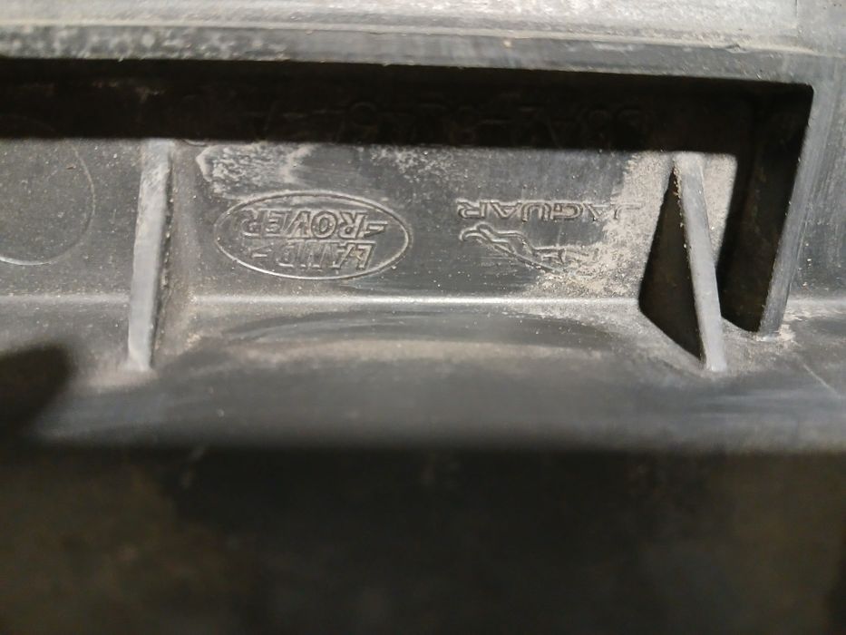 Range Rover kieriwnica powietrza J8a280.464ad
Kierownica powietrza pra