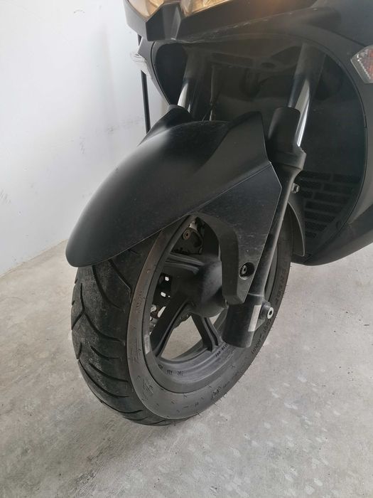 Kawasaki J300 edição especial