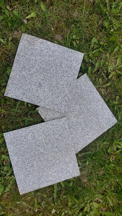 Płytki granitowe 30,5x30,5x0.8